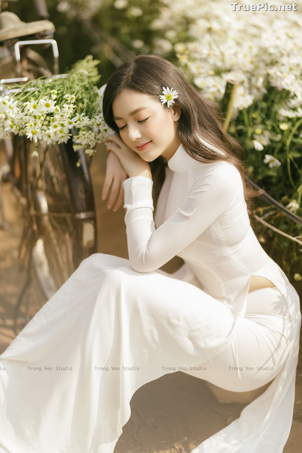 Image The Beauty of Vietnamese Girls with Traditional Dress (Ao Dai) #3 - TruePic.net - Picture-30