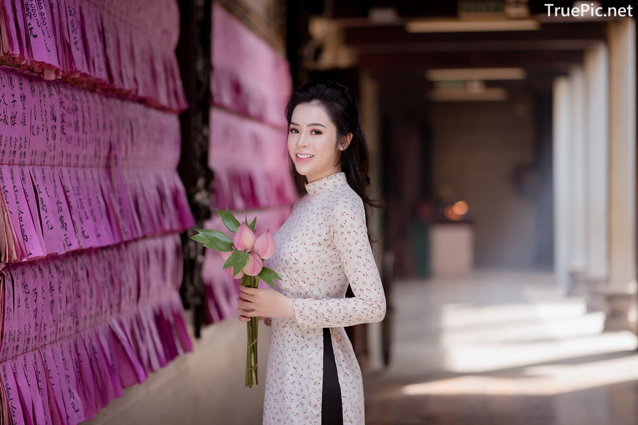 Image-Vietnamese-Beautiful-Girl-Ao-Dai-Vietnam-Traditional-Dress-by-VIN-Photo-2-TruePic.net- Picture-32