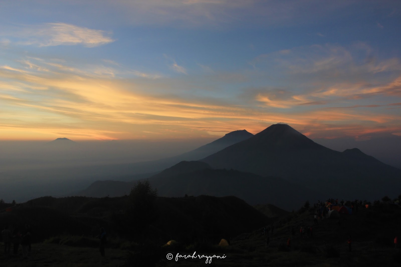 Jalan-jalan, yuk!: Gunung Prau via Dieng || Melihat 5 Gunung Sekaligus