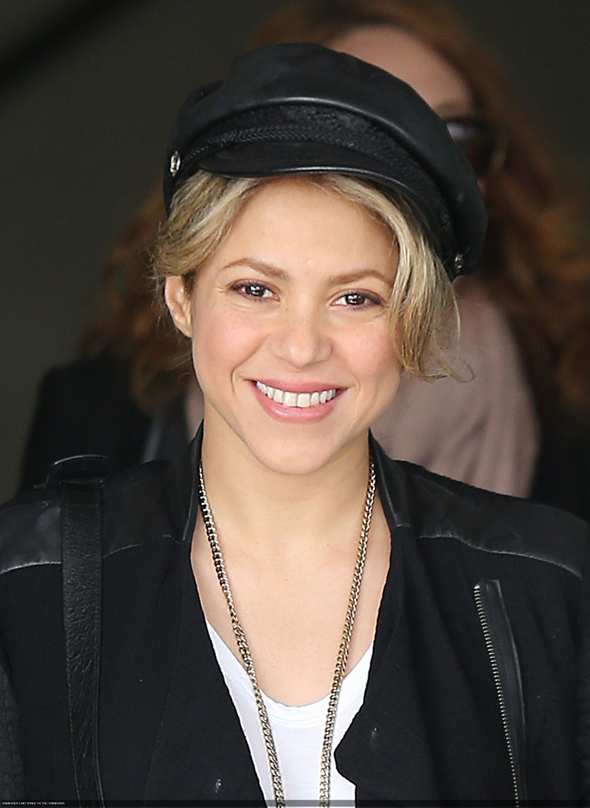 Shakira La Quiero A Morir: Shakira llegando al Hotel de Paris - Hoy 27