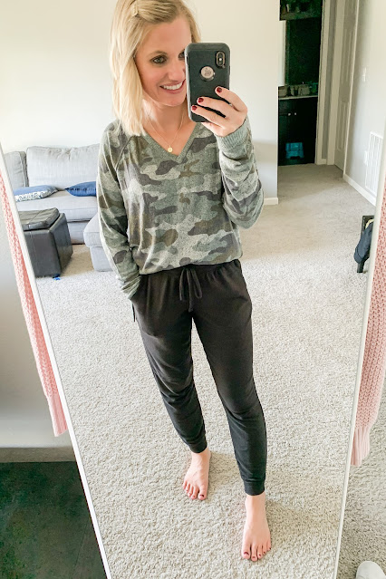 Real-Life Mom Outfit of the day round up for September