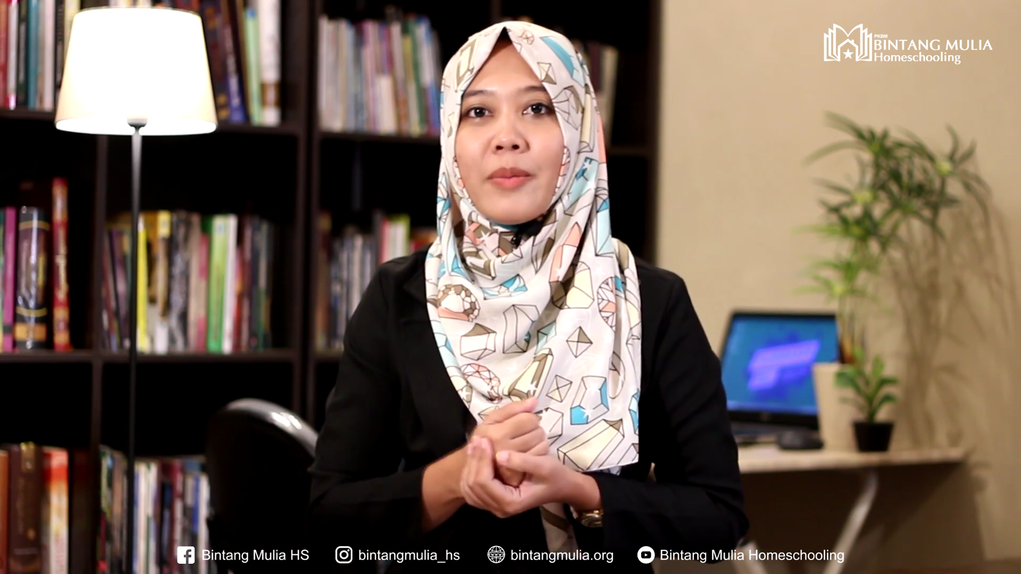 Cuplikan Nasichatul Ummah a.k.a Ibu Ikak dalam “Mana yang Lebih Penting??? Nilai Angka atau Lifeskill?? (Kurikulum Bintang Mulia Homeschooling)”