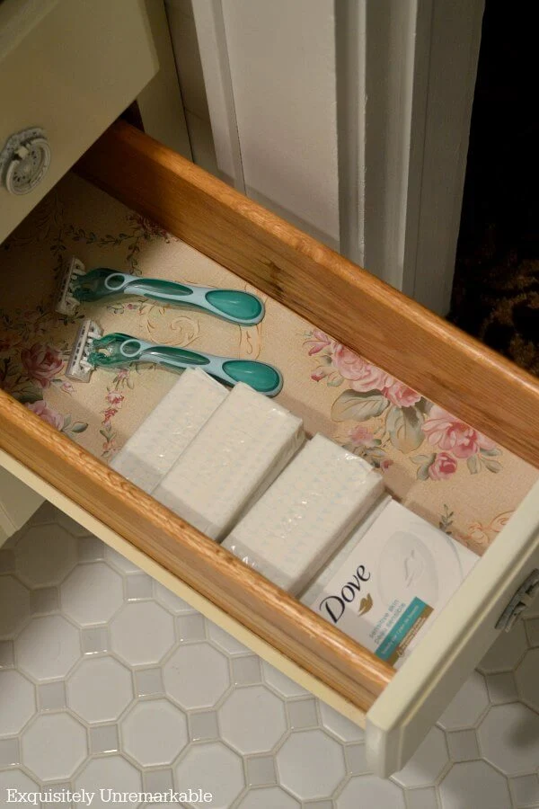 How To Organize Your Bathroom