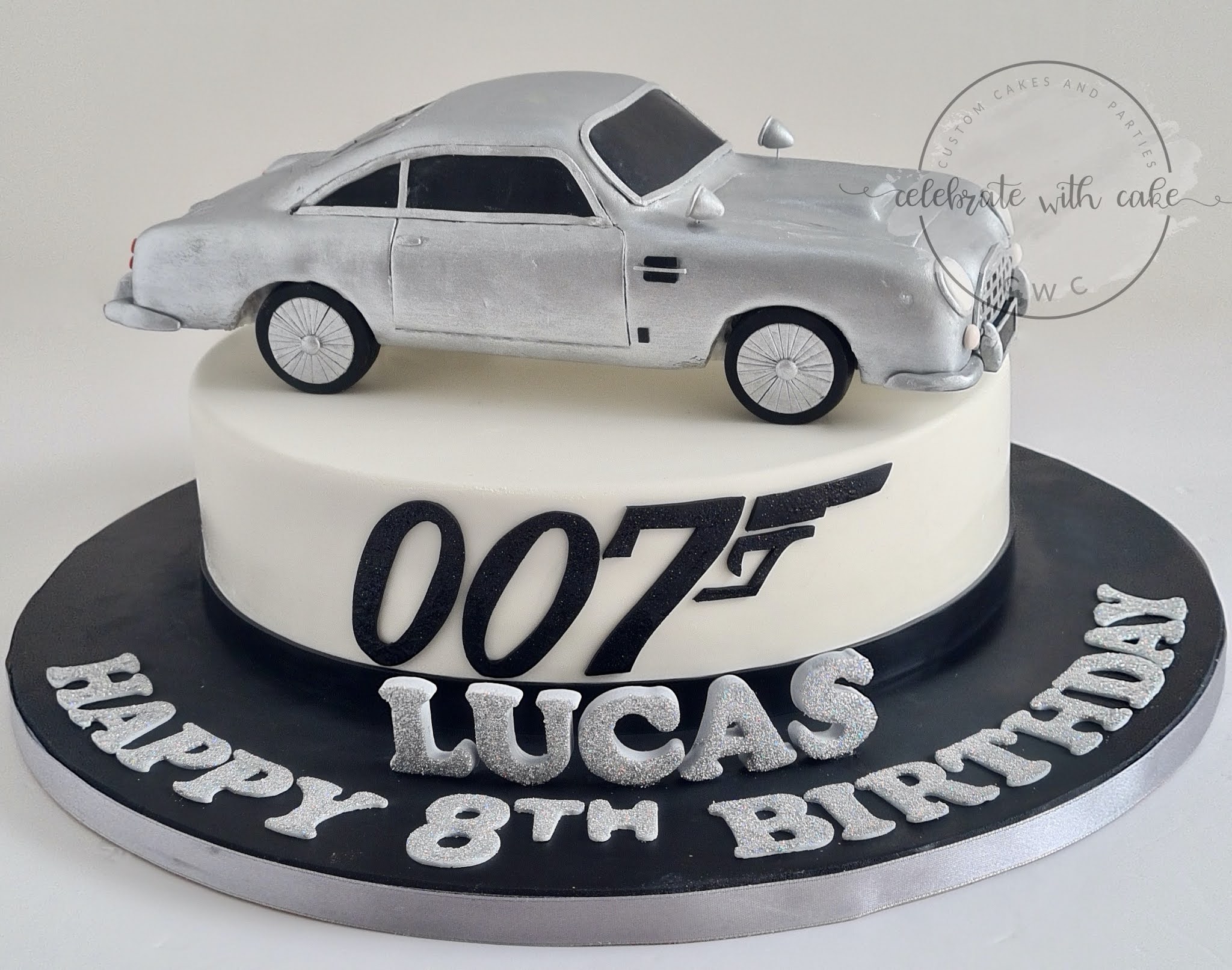 James Bond 007 No Time to Die Aston Martin DB5 Classic Car Edible Cake – A  Birthday Place
