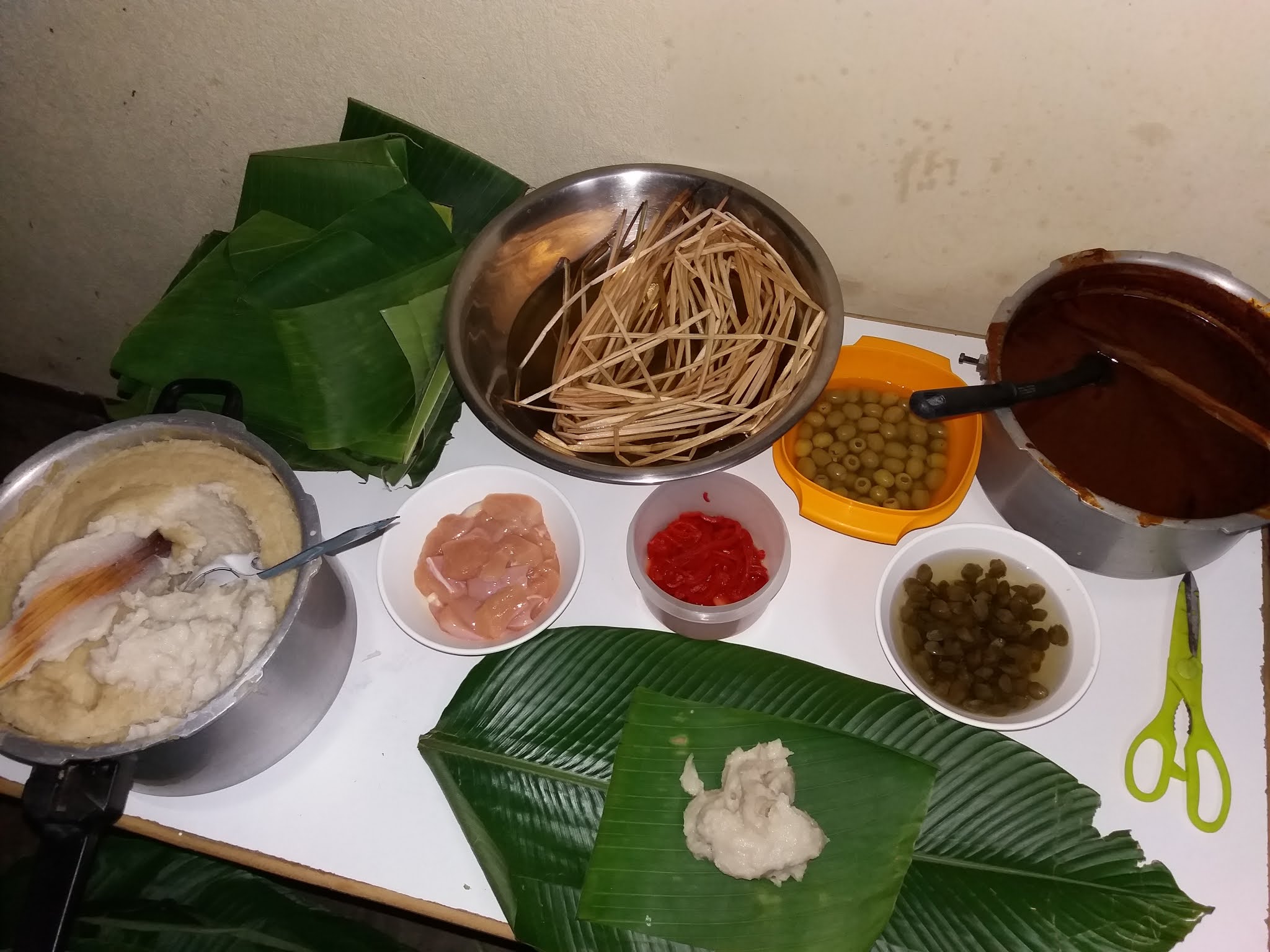 Tamales Guatemaltecos Rojos o Colorados