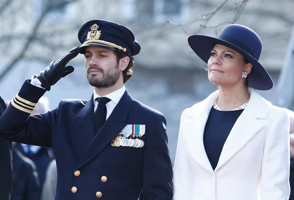 Crown Princess Victoria and Prince Carl Philip met with the President of Finland at the Finnish Embassy in Stockholm.