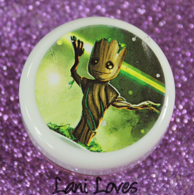 Darling Girl Baby Groot eyeshadow swatches & review