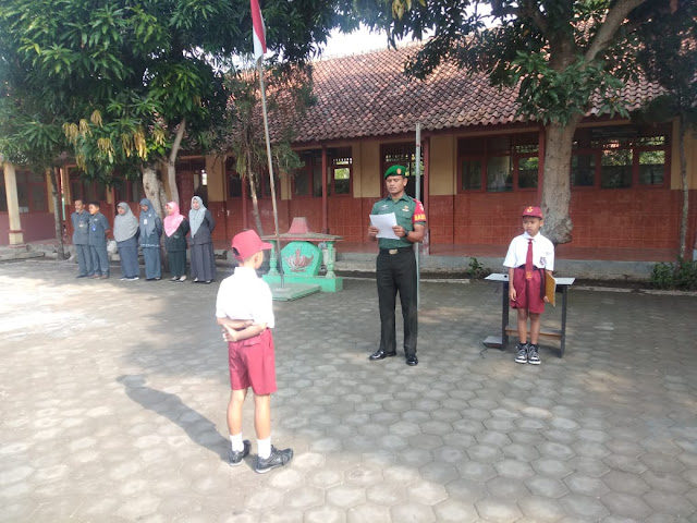 Jadi Irup Babinsa Pagak Sampaikan Pancasila Sebagai Dasar Negara