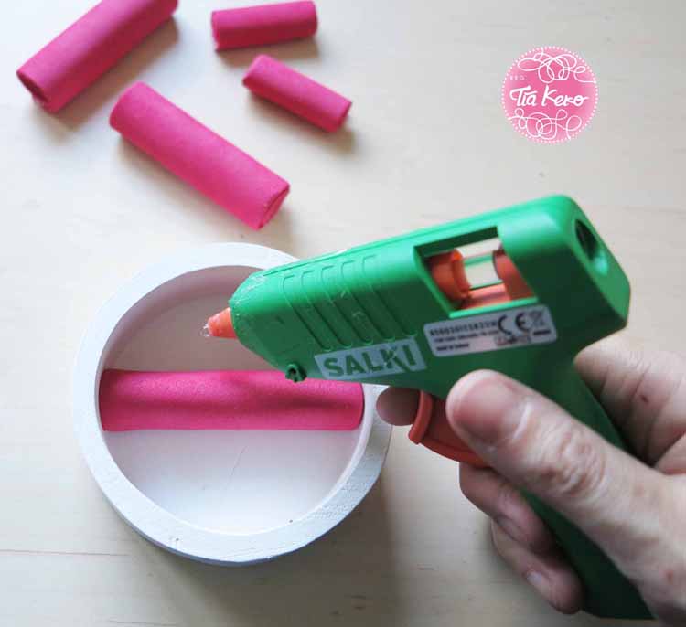 un-joyero-hecho-a-mano