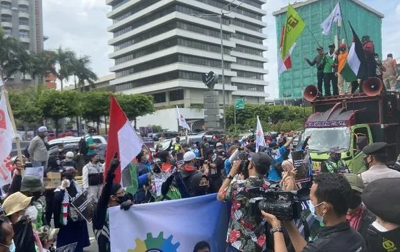 Aksi-Solidaritas-Palestina-di-Jakarta-2-WNA-Ditangkap
