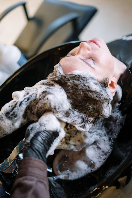 How Often & For How Long Should You Shampoo Your Hair?