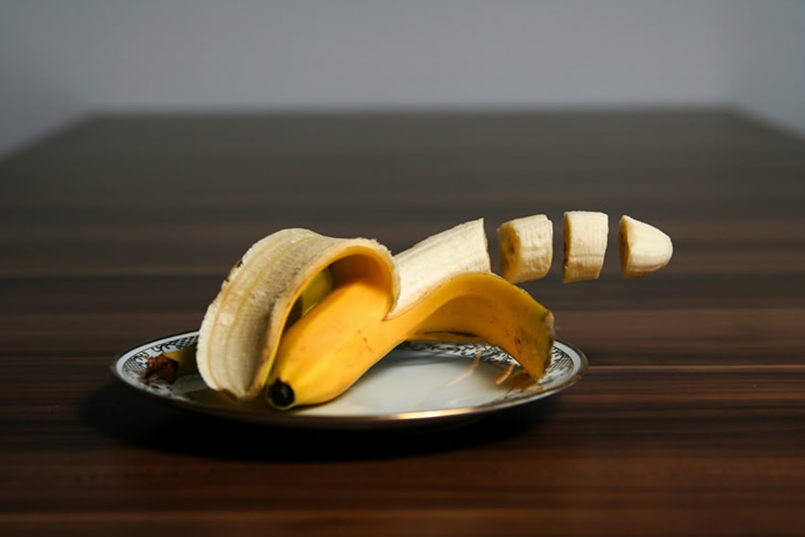 Are Bananas Healthy? 5 Science-Backed Banana Health Benefits – Your Super