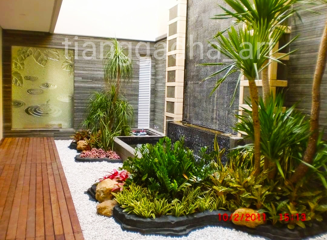 6 Tips Mudah Mendesain Taman Halaman Samping Rumah