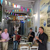 Με τραγούδια γιόρτασαν την επαναλειτουργία των εστιατορίων στην Αγορά “Μοδιάνο”