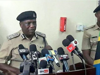 Mabinti Wawili wa Miaka 19 Wadakwa na Polisi kwa Mizi wa Pikipiki 
