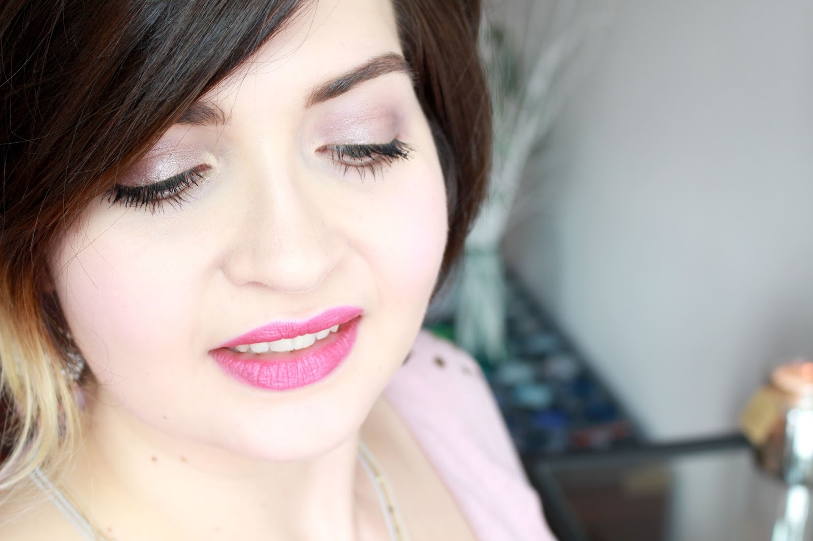 Taupe & Pink Make-up