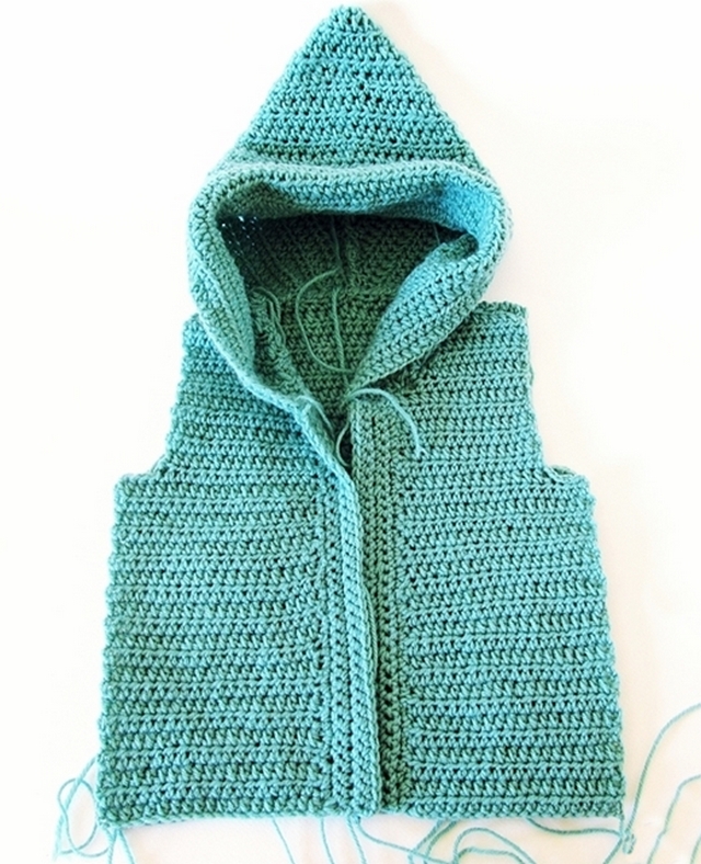 Crochet Baby Cardigan | Little Things Blogged | Bloglovin’