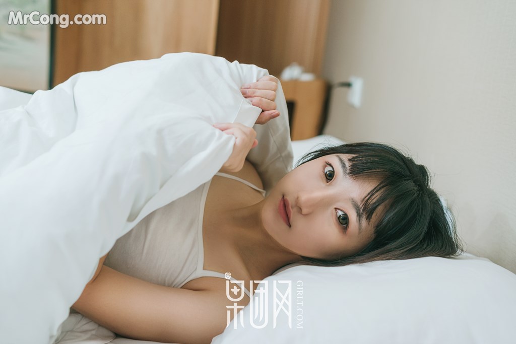 GIRLT No.083: Model 稻田 千 花 (56 photos)