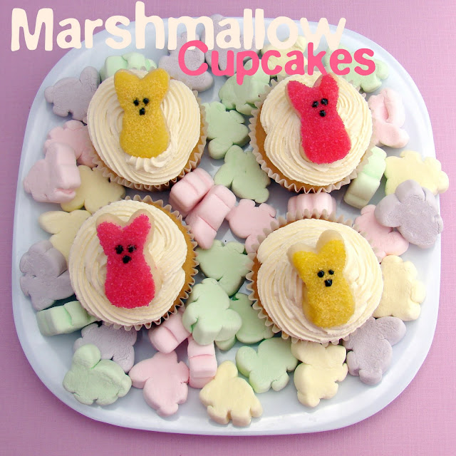 Marshmallow Cupcakes + Marshmallow Frosting #recipe from @katrinaskitchen