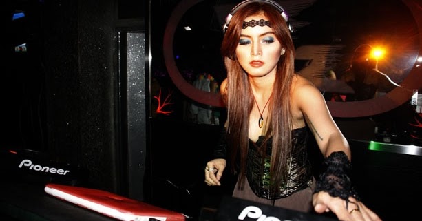 DJ Verny Wanita yang  Mengaku Di Hamili  Denny Sumargo 