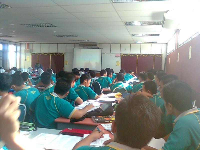 SMART FIZIK: Sekolah Menengah Sains Sultan Iskandar, Mersing