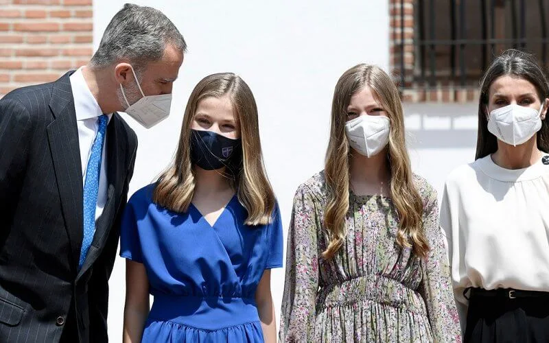 Infanta Sofia wore a new printed pleated dress from Mango, Queen Letizia wore an ecru fontana blouse from Maksu