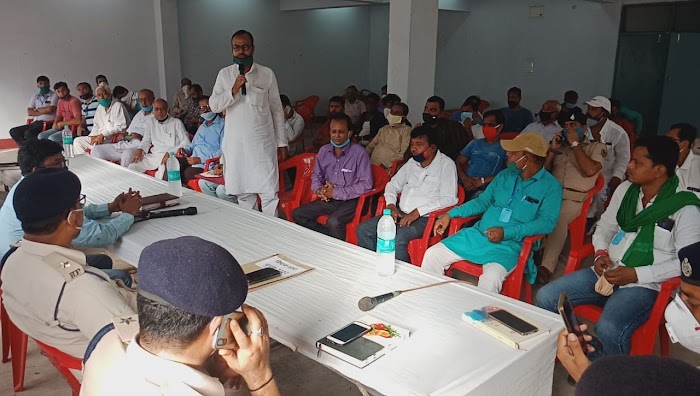 पटना (बिहार) : अनुमंडल पदाधिकारी व अनुमंडल पुलिस पदाधिकारी की अध्यक्षता में मुहर्रम को लेकर शांति समिति की हुई बैठक।।