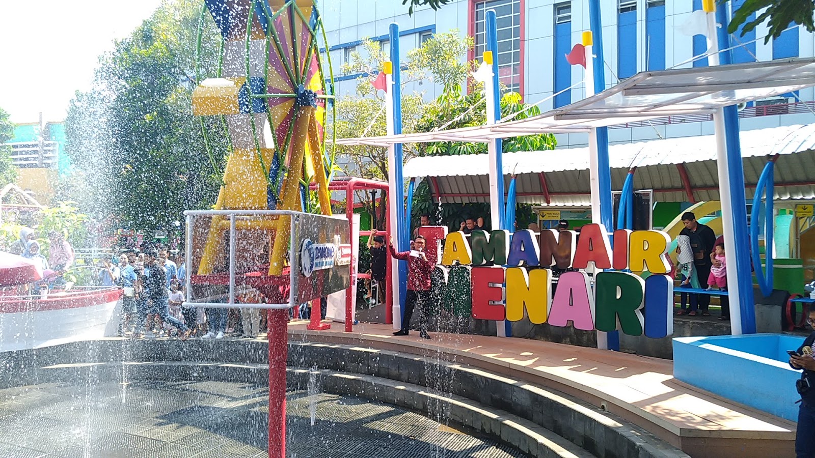 Wahana Gratis Taman Air Menari di Taman Pintar Yogyakarta