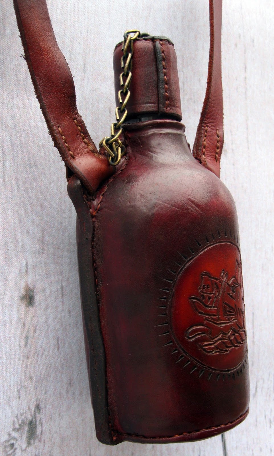 Ewing's Creek Pouches and Accoutrements Leather Covered Bottle