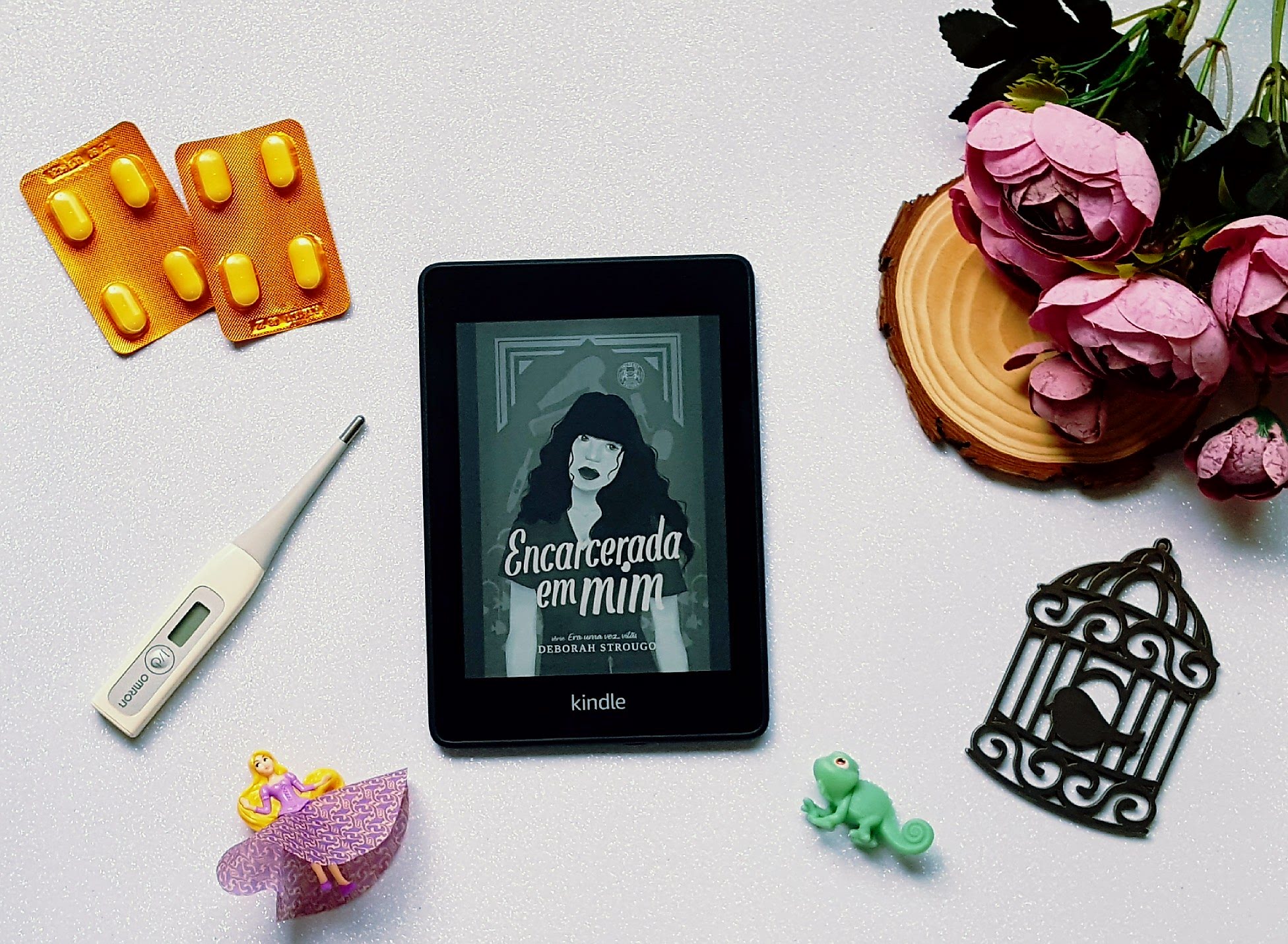 Encarcerada em mim | Deborah Strougo Encarcerada em mim | Deborah Strougo