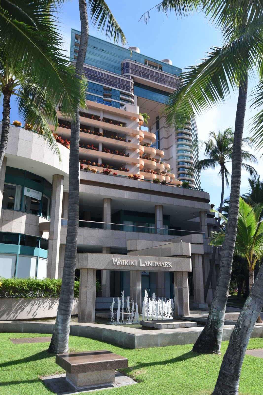 Oahu Photos Waikiki Landmark