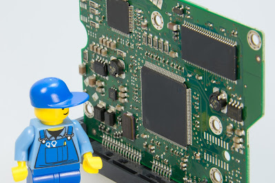 What is RAM & ROM in a Mobile & Computer and their difference ? What is RAM & ROM in a Mobile & Computer and their difference ?