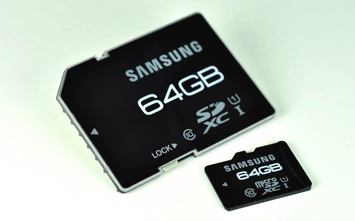Встроенная память самсунг. Samsung es70 карта памяти.