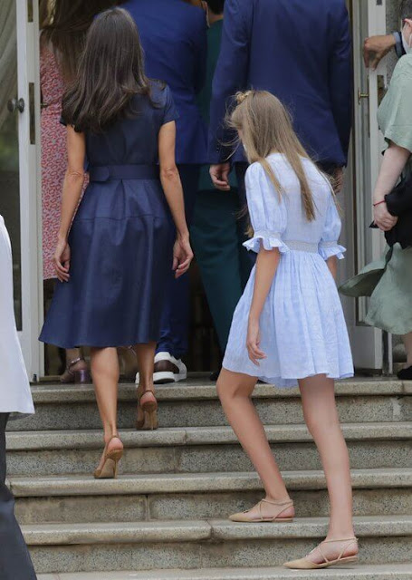 Queen Letizia wore a denim shirt dress from Carolina Herrera. Crown Princess Leonor and Infanta Sofía