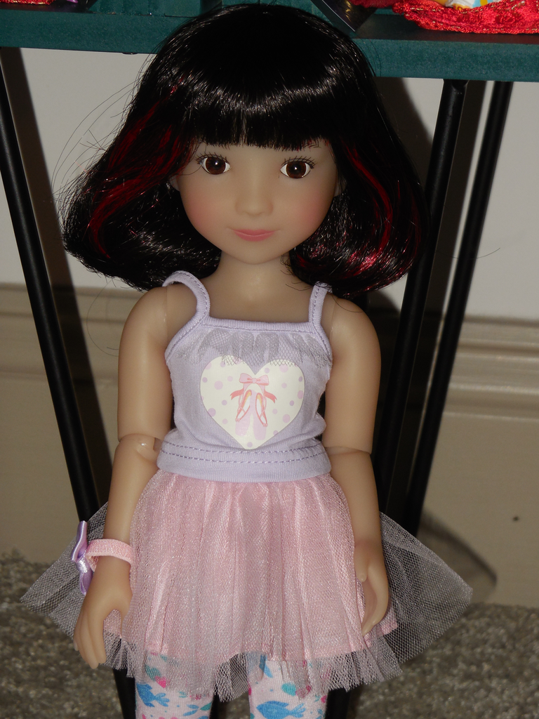 Veni Vidi Dolli REVIEW Ruby Red Fashion Friends Siblies Kelsey & Sydney