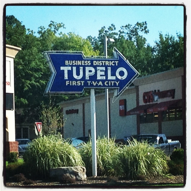 Southern Royalty Road Trip {1} Tupelo, Mississippi.