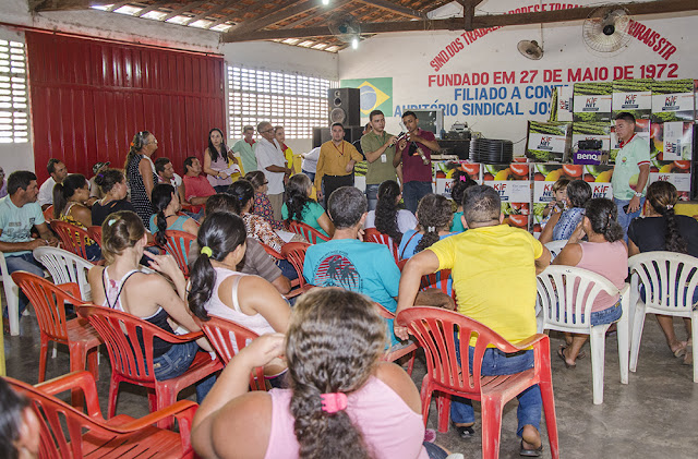 Prefeitura de Cocal entrega kits de irrigação para agricultores - Imagem 1