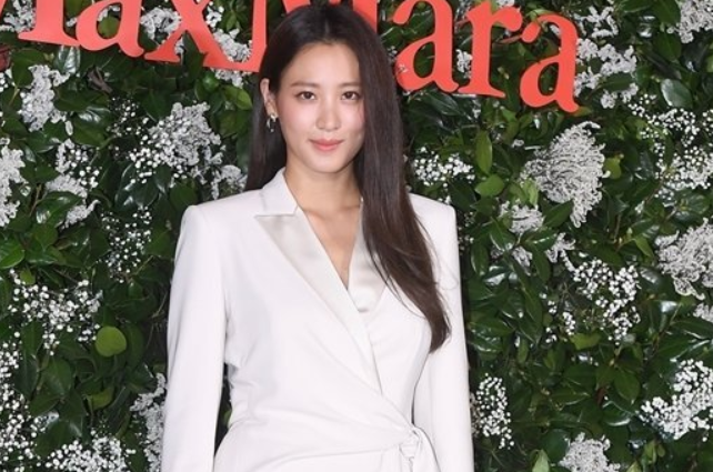 Actress Claudia Kim To Marry Boyfriend Cha Min Geun In December - The