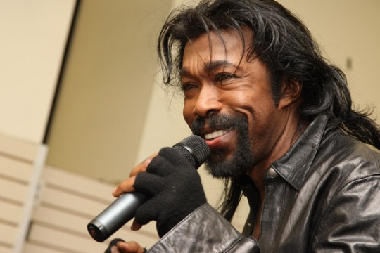 Celebrity For The World: Motown songwriter Nickolas Ashford died at 70