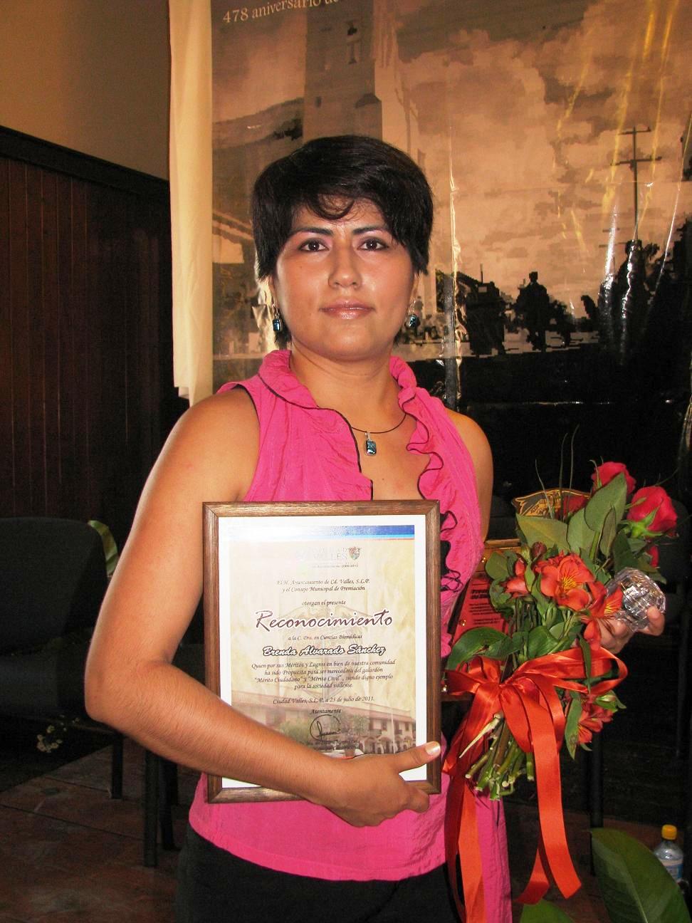 UASLP Campus Huasteca Personal del DUI se presenta con los alumnos de nuevo ingreso.