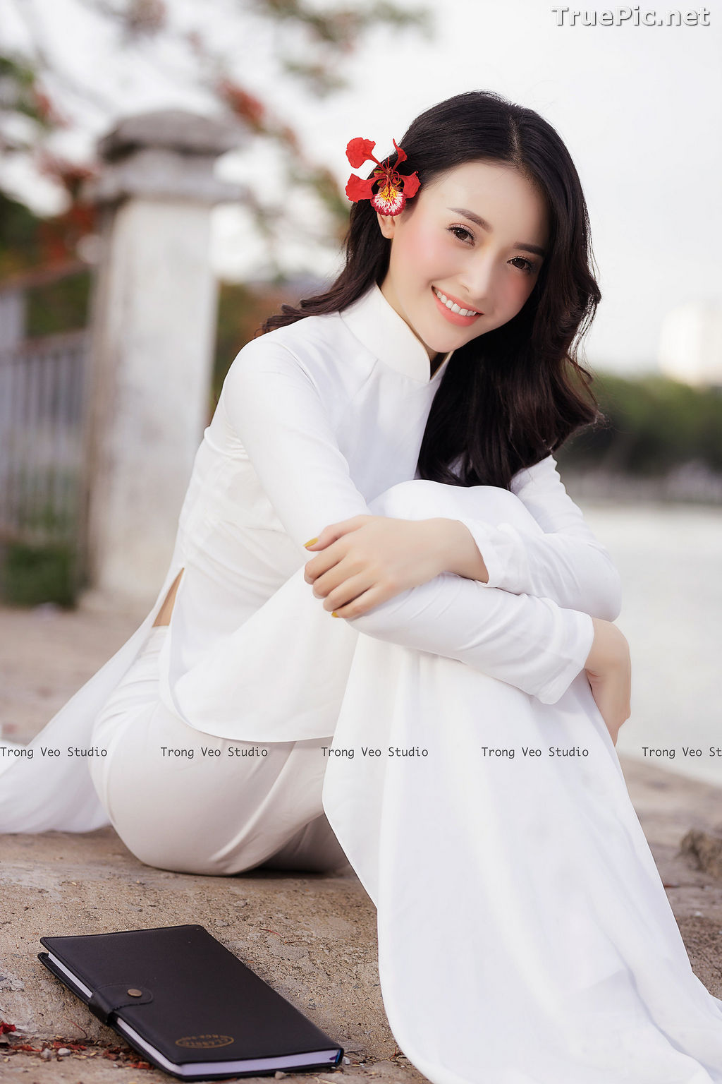 Image The Beauty of Vietnamese Girls with Traditional Dress (Ao Dai) #3 - TruePic.net - Picture-41