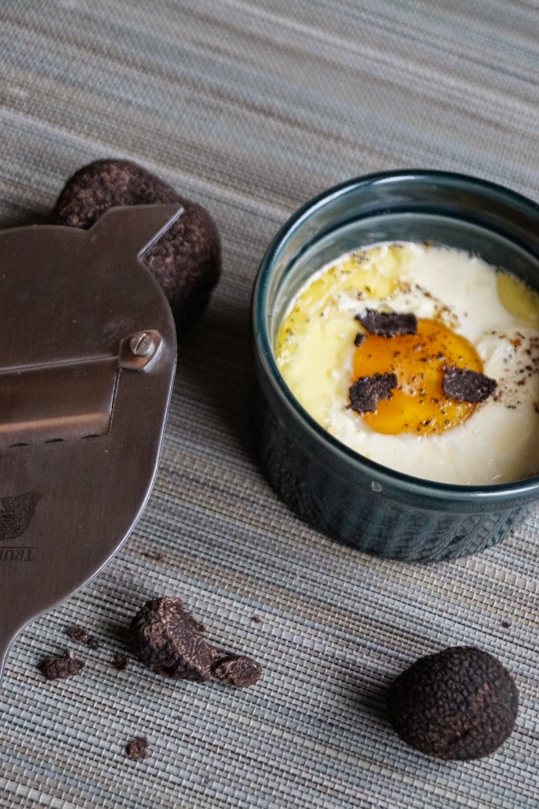 Oeufs cocotte à la truffe