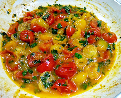 
bacalao En Salsa De Tomates Cherry Y Albahaca
