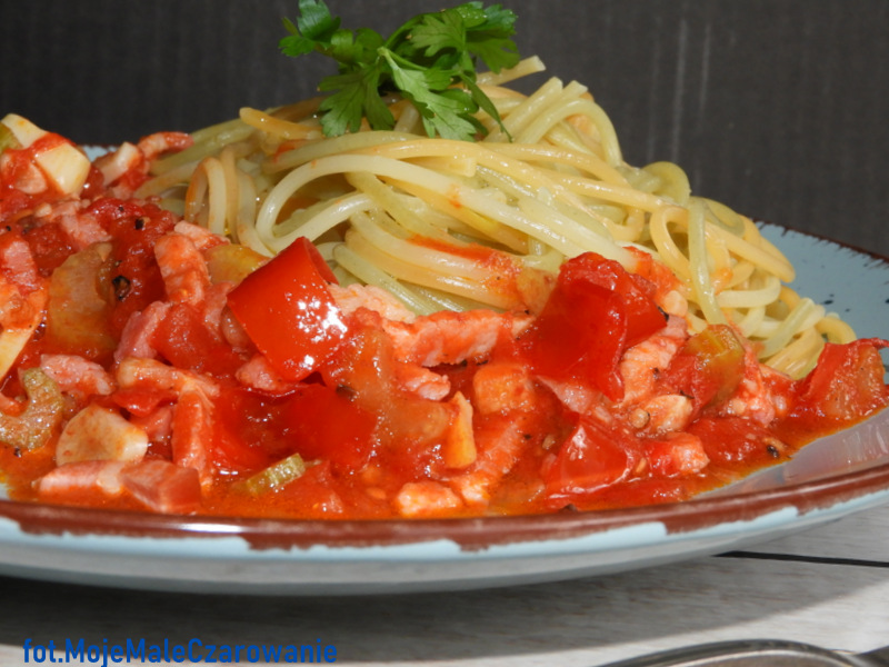 Spaghetti tricolore selero - pomodore - Moje Małe Czarowanie - Dorota ...