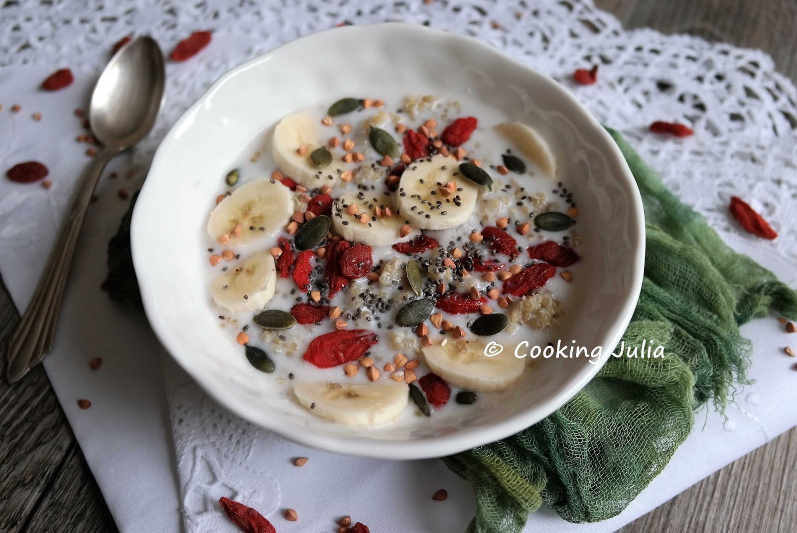 COOKING JULIA PORRIDGE DE QUINOA AUX SUPERALIMENTS (VEGAN)