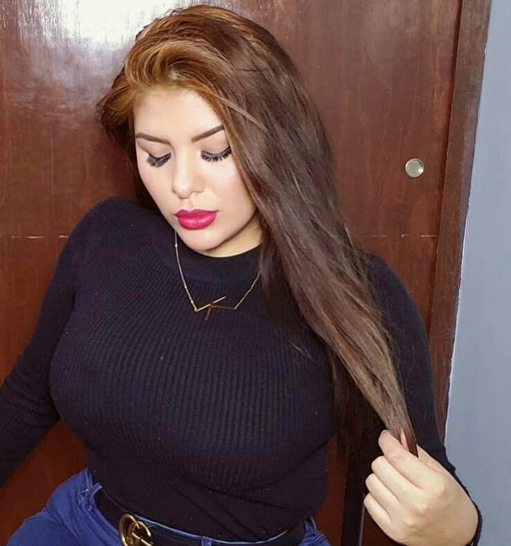 Karen Flores (karenflores_kc) Age, height, Weight, body measurements