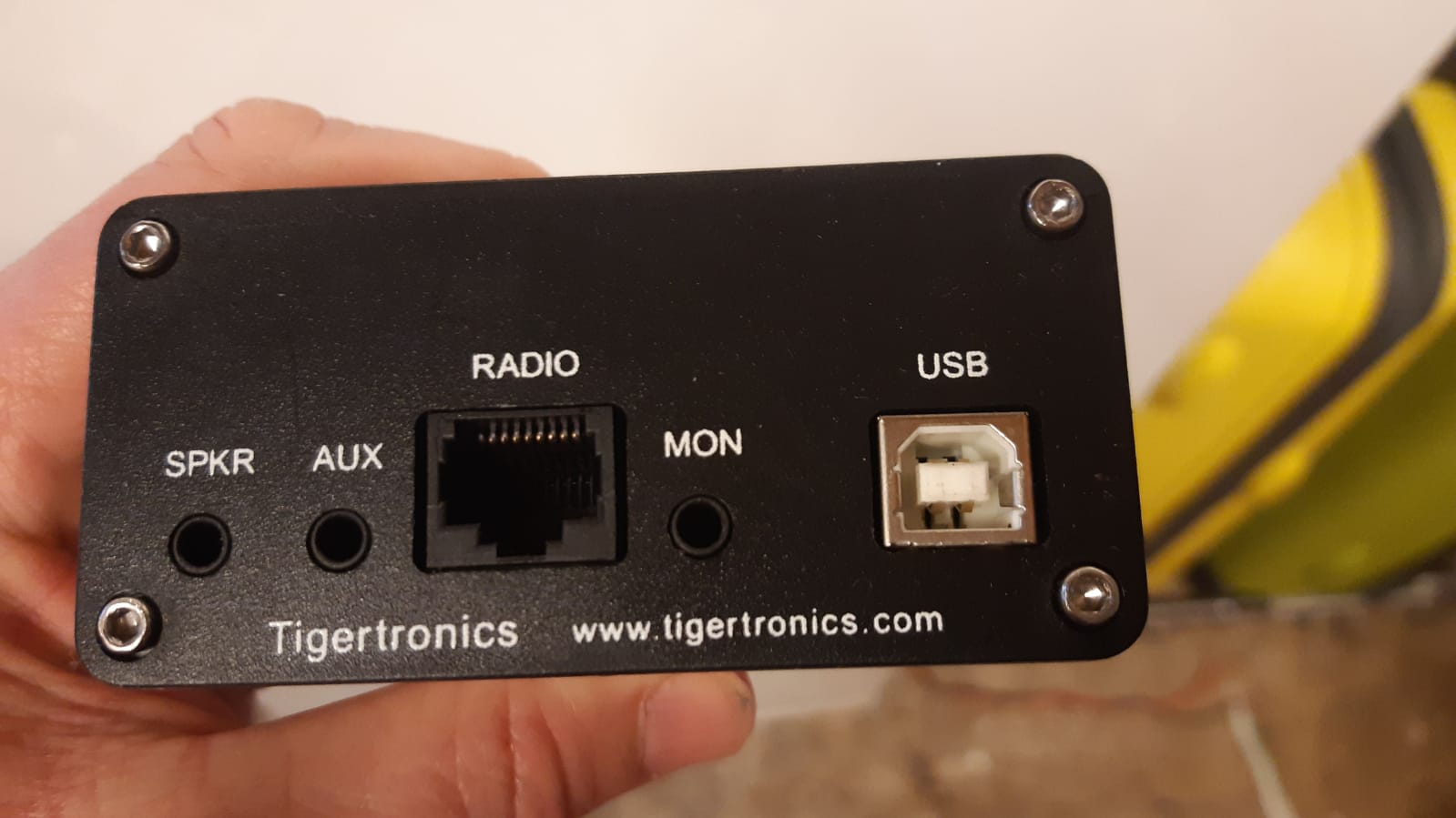 Makers eXperimenters and Operators: Tigertronics Signal link data interface
