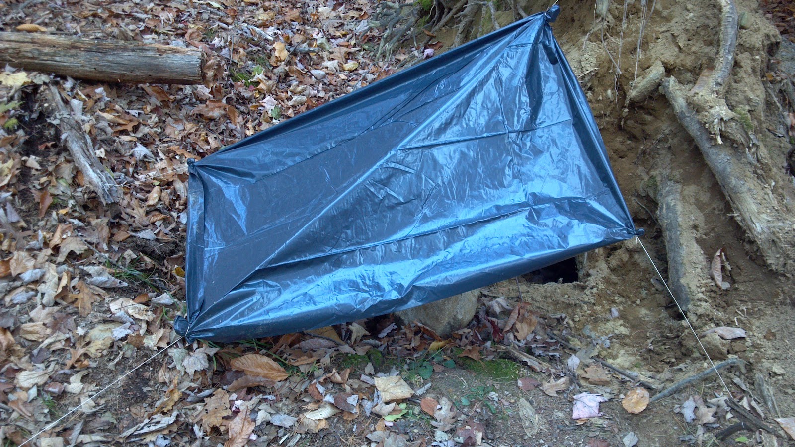 Clarke's Bushcraft and Survival Whats in My Bushcraft Bag Shelter