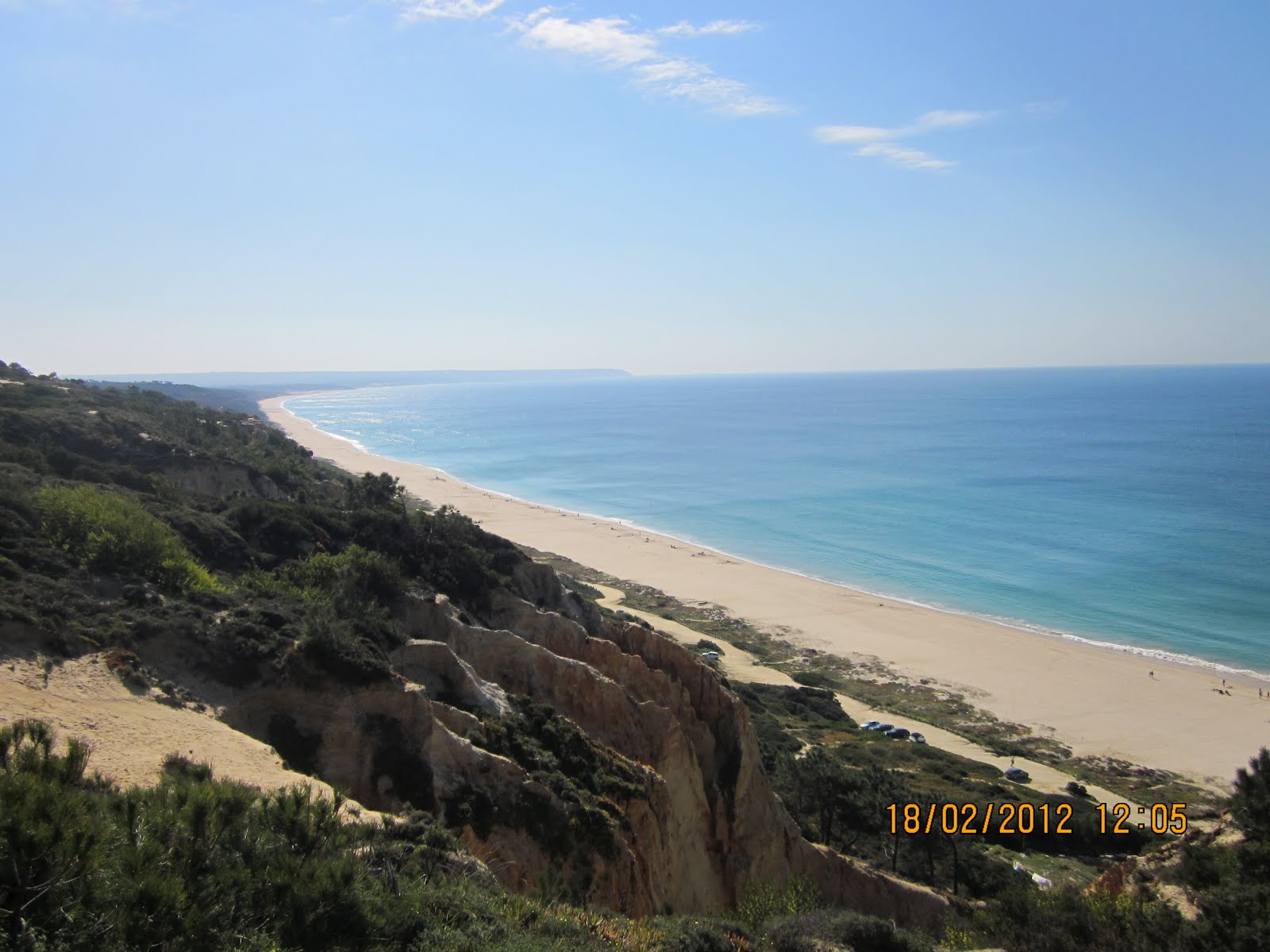 POR ENTRE MONTES E VALES: Apostiça até à Fonte da Telha