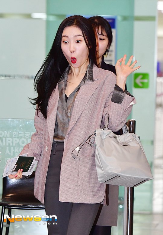 Sunmi's epic expressions became the hottest topic of the day! 